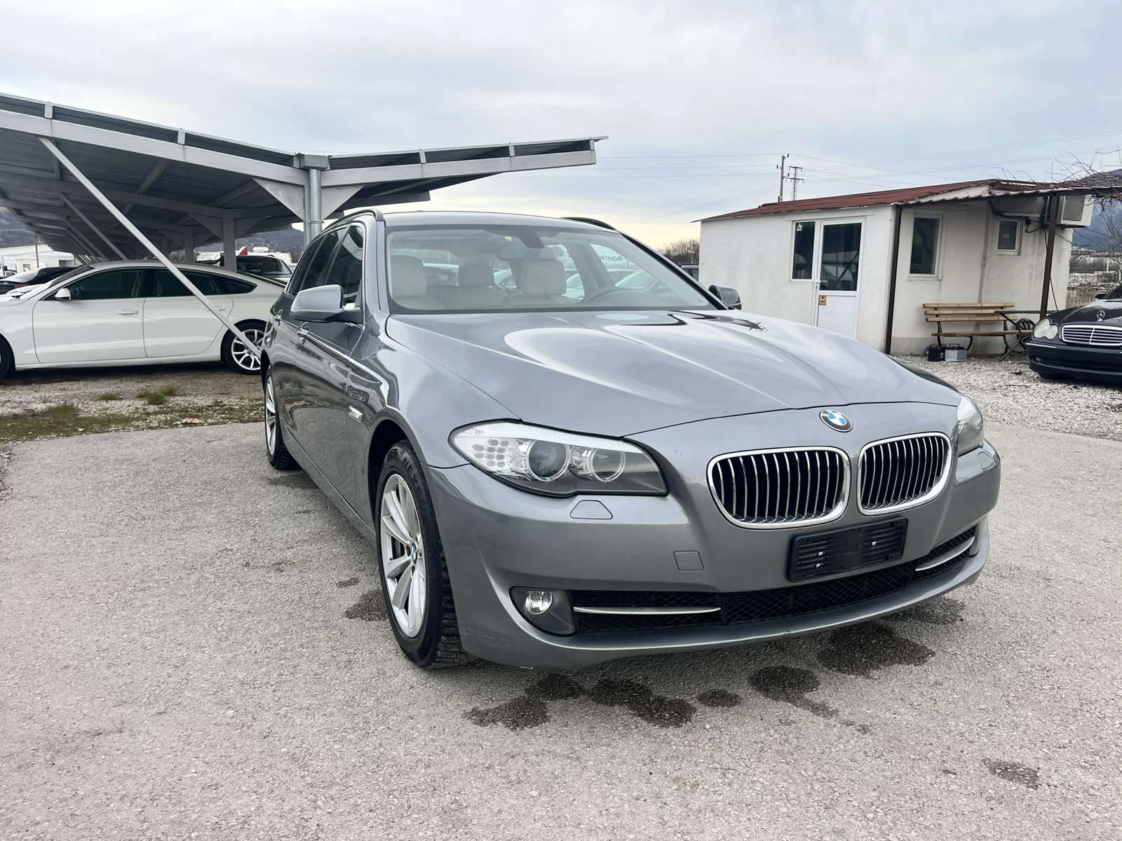 BMW 530 3.0D 258kc Italia - изображение 2