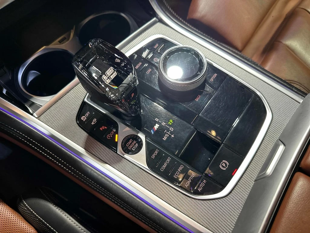 BMW 850 2019 XDRIVE * ДИСТРОНИК * ОБДХУВАХНЕ * 360 *    - изображение 10