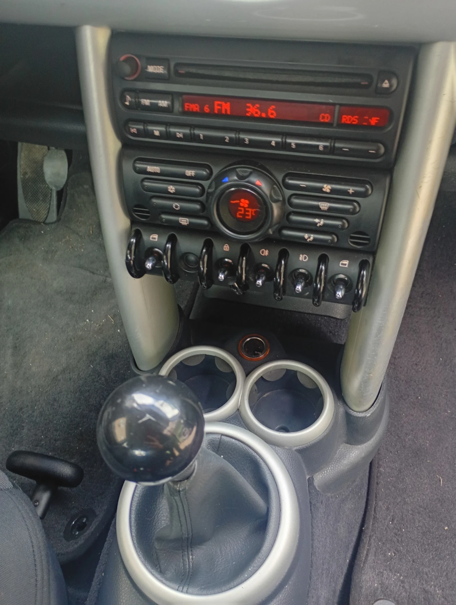 Mini Cooper 1.6 Бензин Климатроник Перфектна - изображение 8