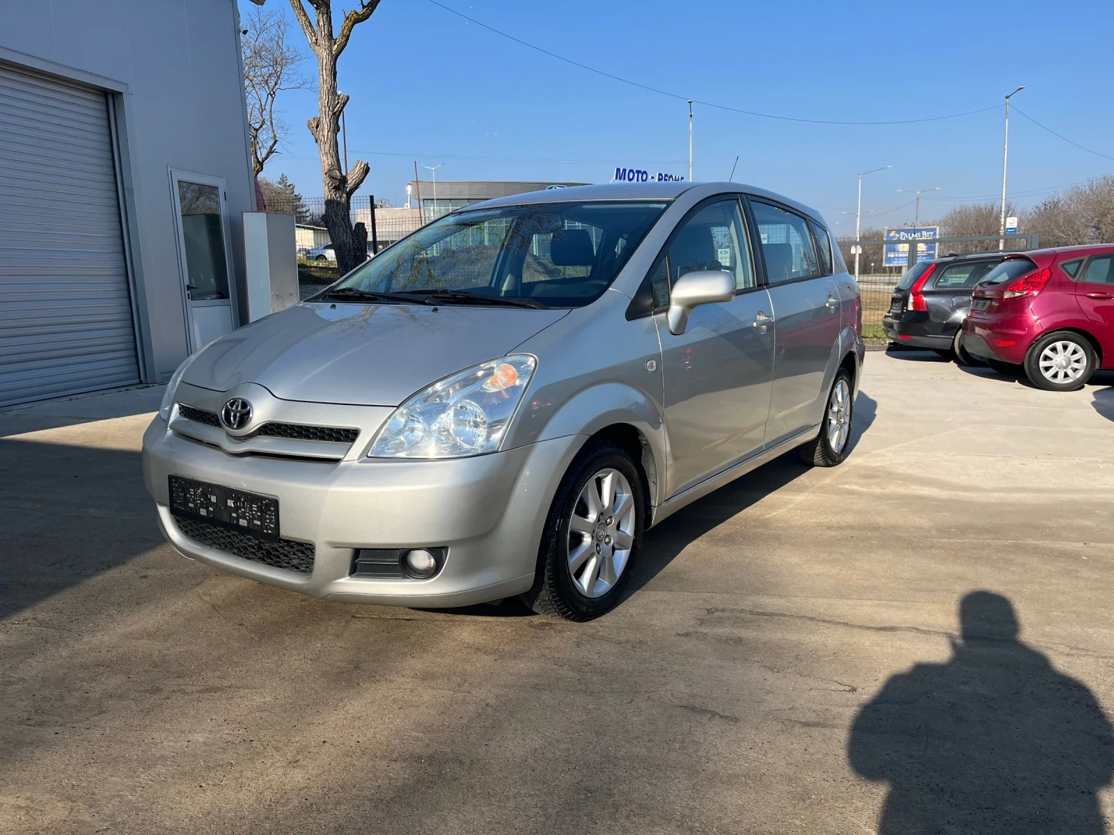 Toyota Corolla verso 1.6 , снимка 4 - Автомобили и джипове - 53743976