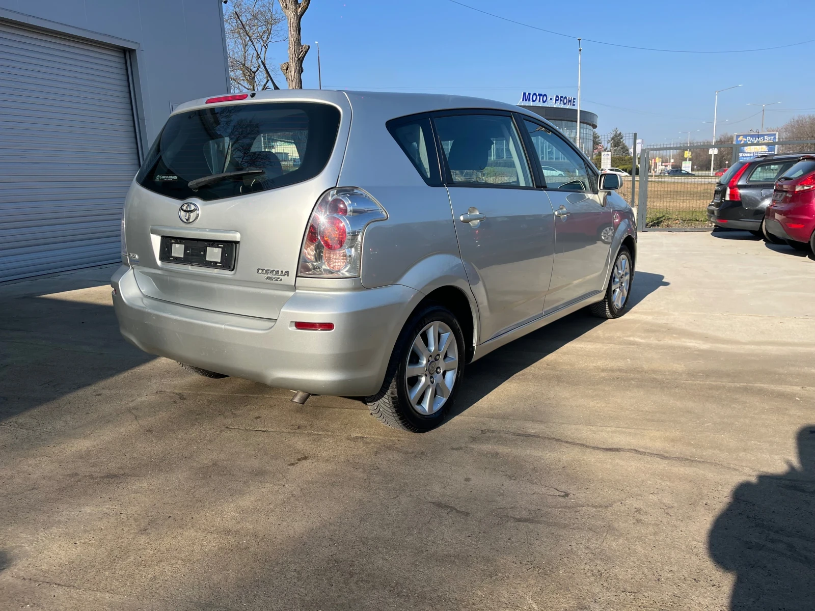 Toyota Corolla verso 1.6 , снимка 6 - Автомобили и джипове - 53743976