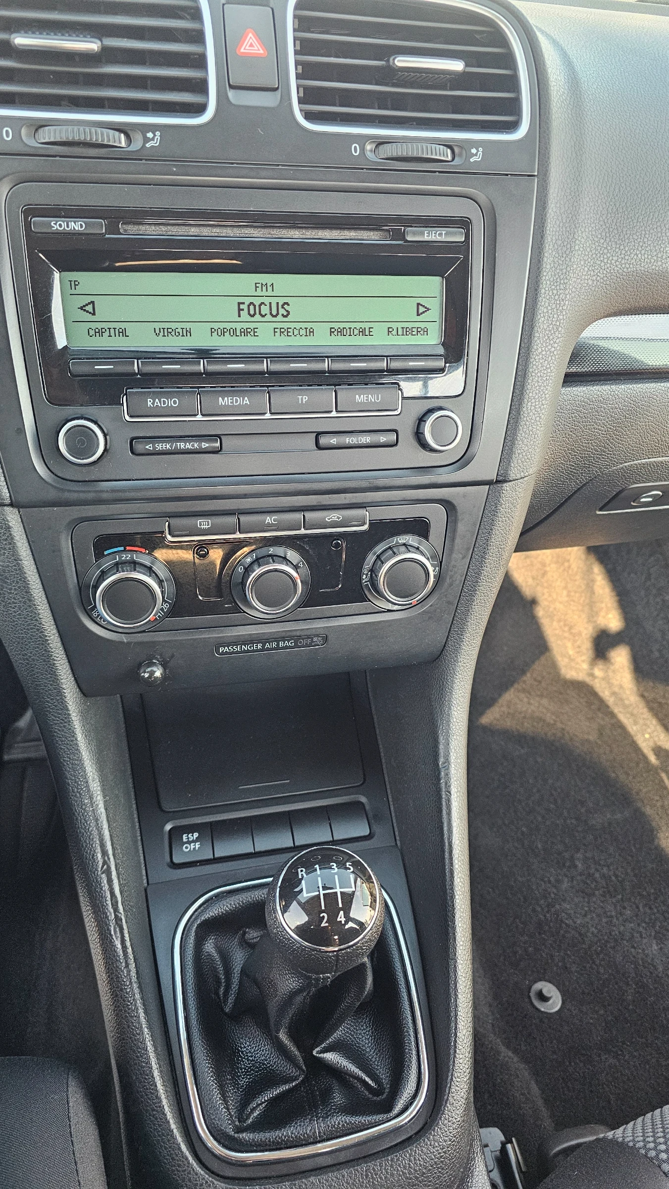 VW Golf 2.0TDI-EVRO-5, снимка 7 - Автомобили и джипове - 53749648