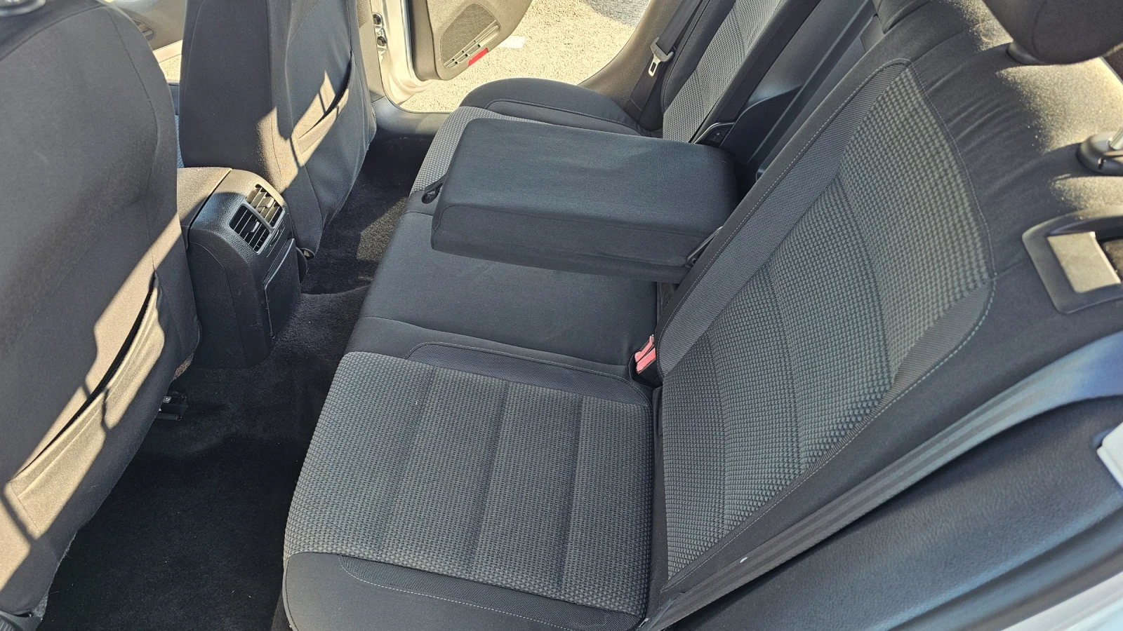 VW Golf 2.0TDI-EVRO-5, снимка 12 - Автомобили и джипове - 53749648