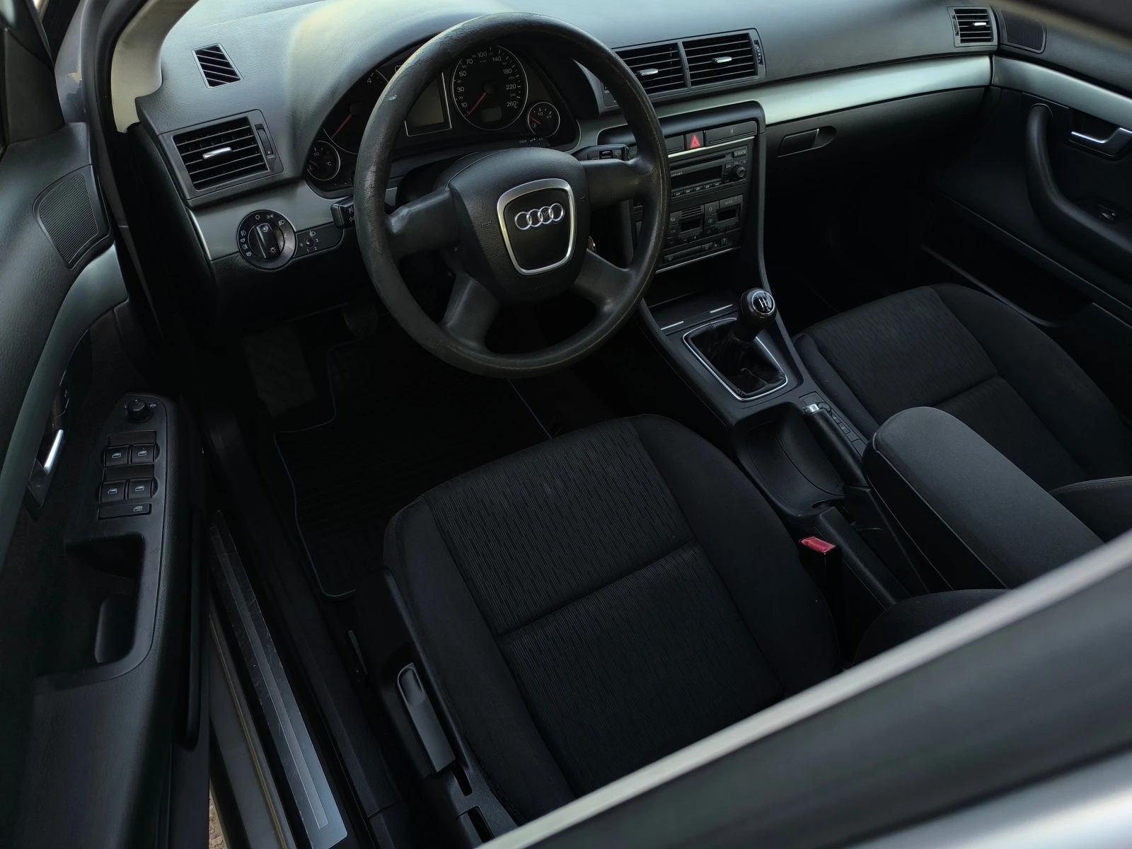 Audi A4 -1.9TDI-116кс-КЛИМАТРОНИК-НАВИГАЦИЯ-, снимка 10 - Автомобили и джипове - 54439875