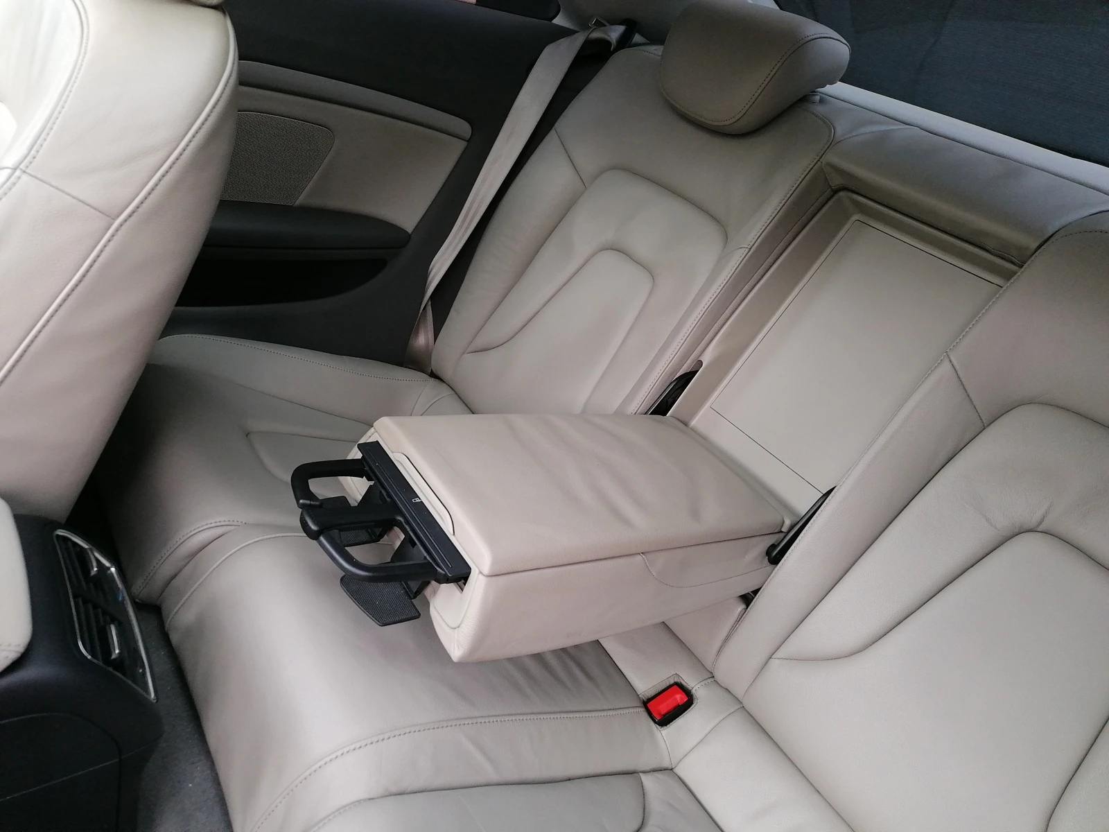 Audi A5 2.7 TDI/190HP/Автоматик/Кожа/Панорама, снимка 3 - Автомобили и джипове - 54517506