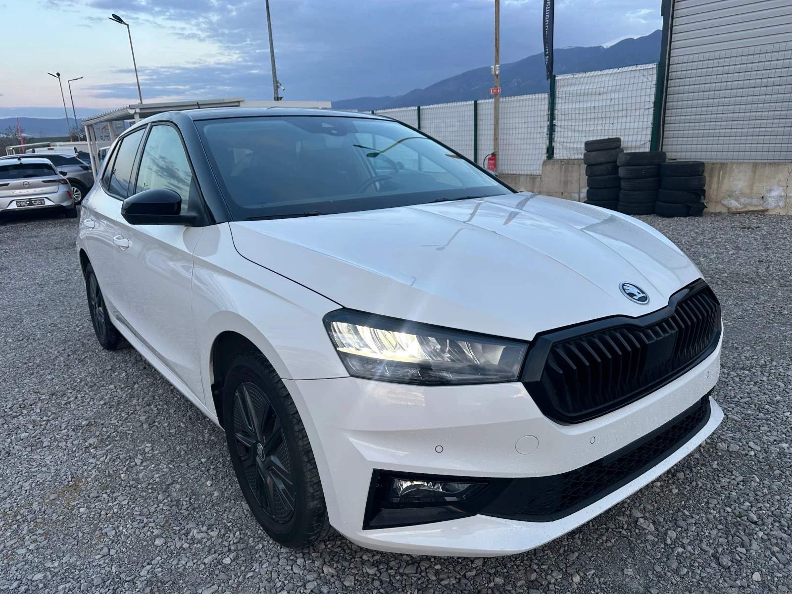 Skoda Fabia 2021/12M 1.0i 82HP EVRO6* 61000km* FULL LED MATRIX, снимка 4 - Автомобили и джипове - 54618995
