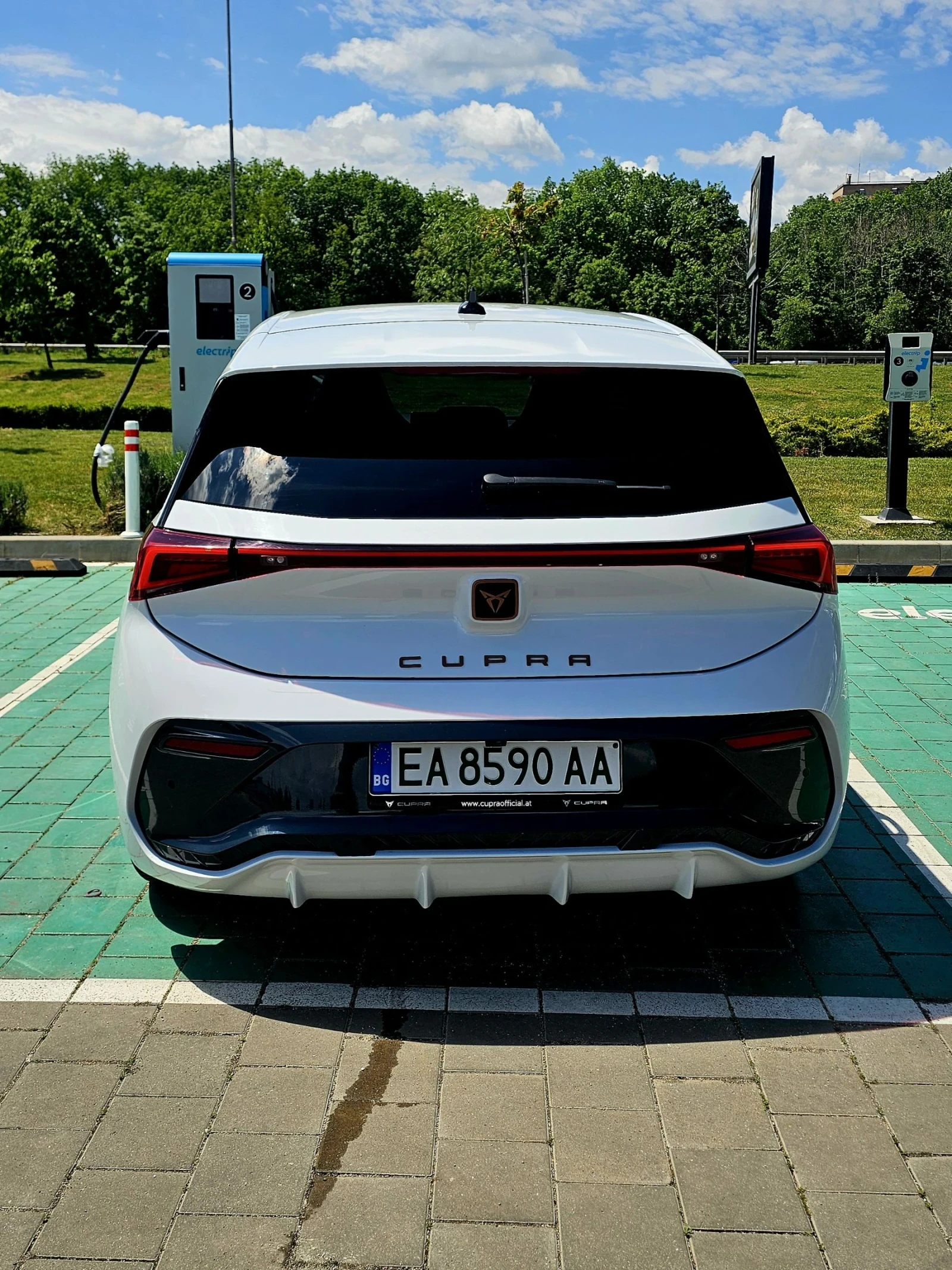 Cupra Born * Full Electric* Range450km* 44800km* HeadUp* , снимка 5 - Автомобили и джипове - 54635338