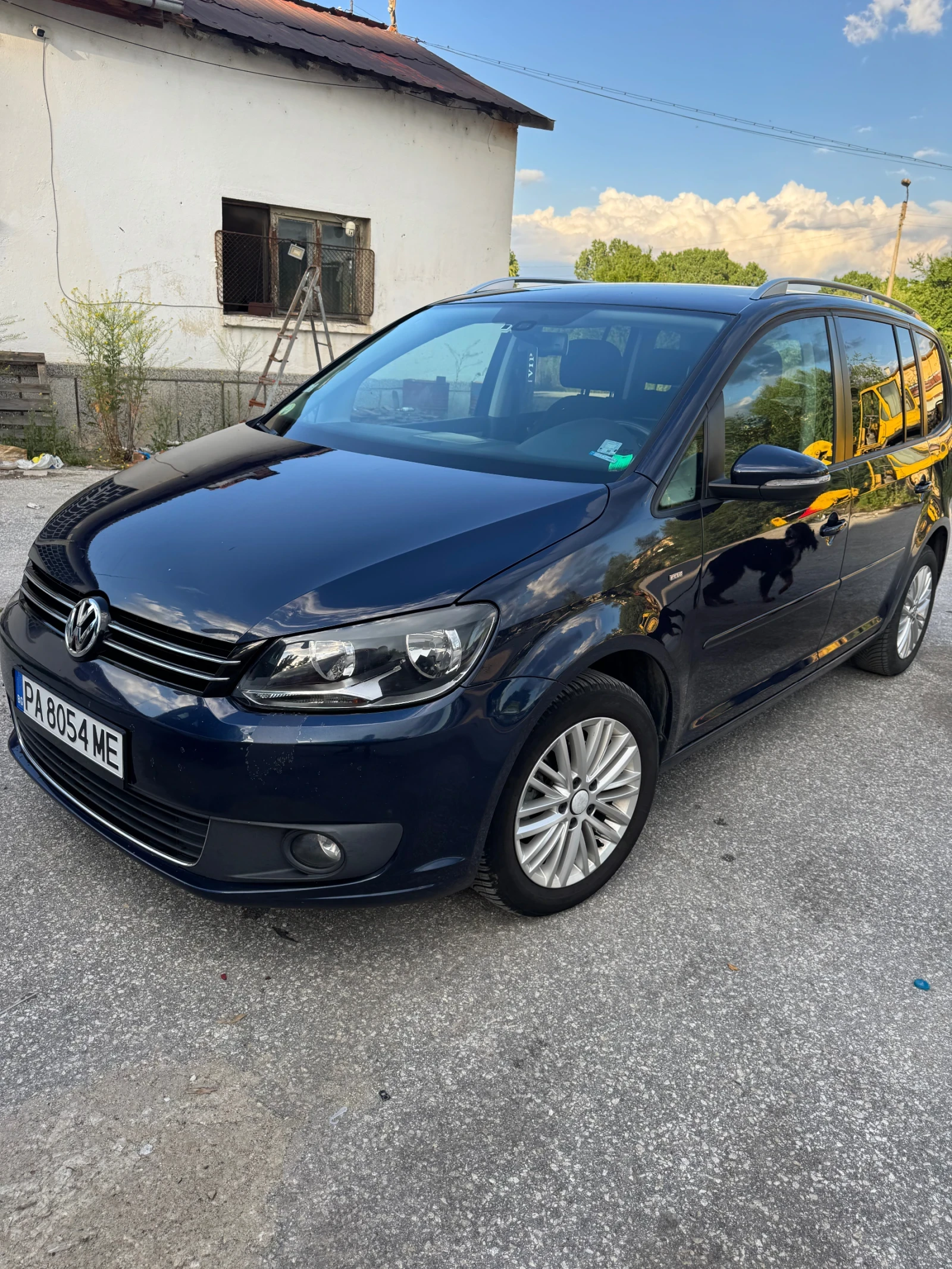 VW Touran, снимка 5 - Автомобили и джипове - 54962936