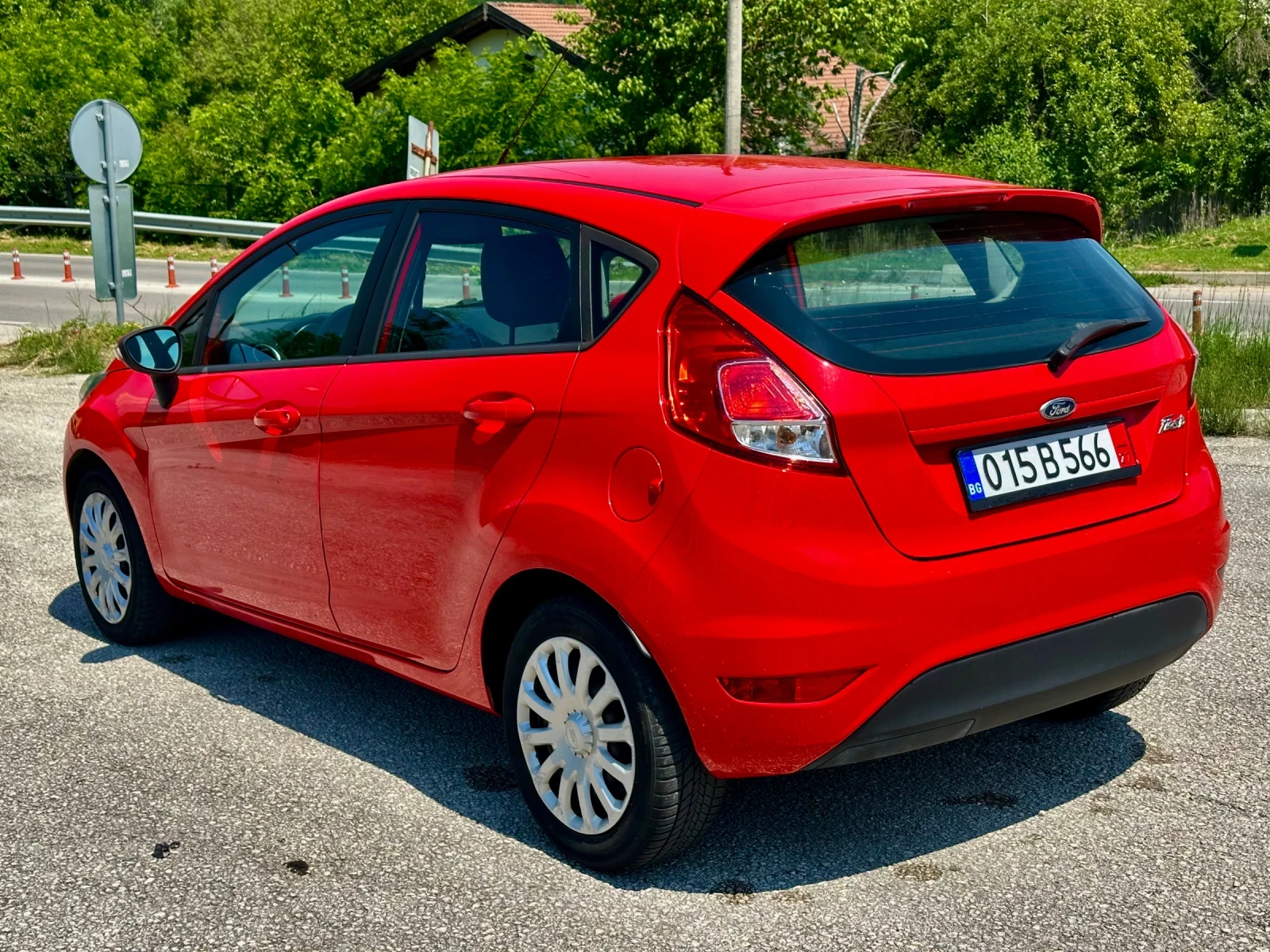 Ford Fiesta 1.4i  2017г ФАБРИЧНА ГАЗ, снимка 4 - Автомобили и джипове - 54986758