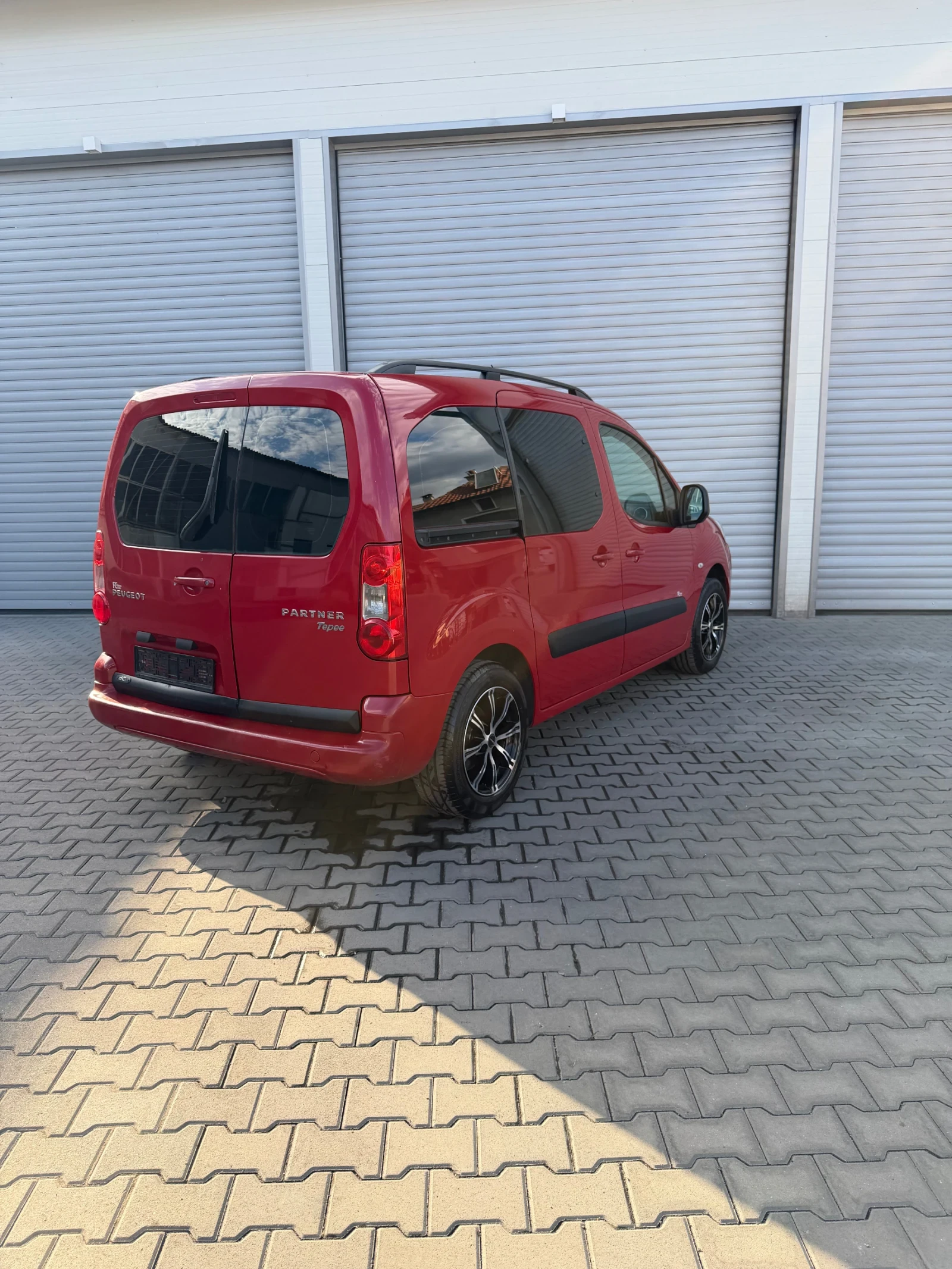 Peugeot Partner, снимка 5 - Автомобили и джипове - 55166153