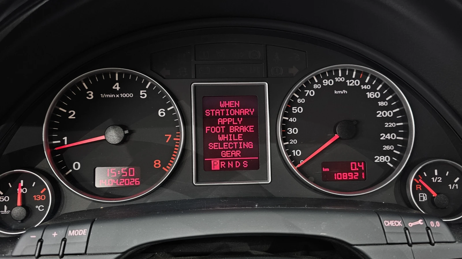 Audi A4 2.0 TFSI* ЛЮК* КРАЙНА ЦЕНА, снимка 8 - Автомобили и джипове - 55496028