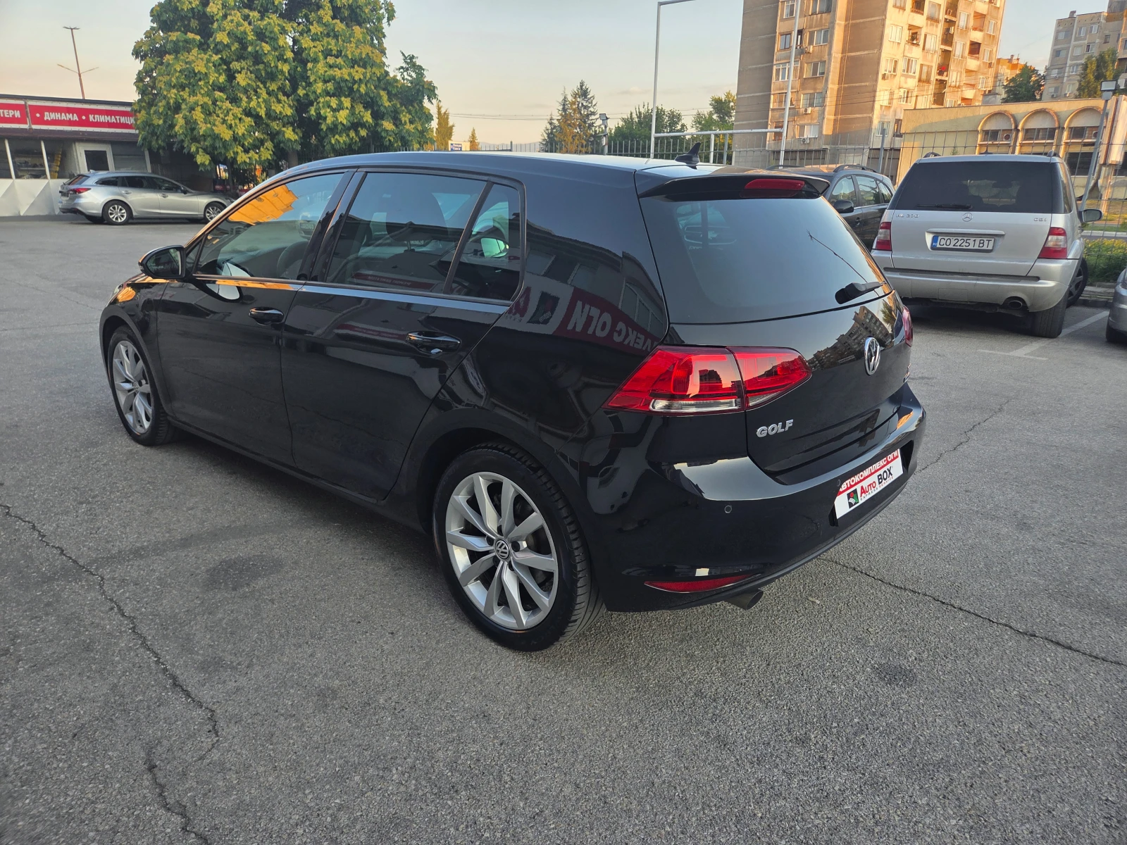 VW Golf VII 1.6 TDI/Executive/BlueMotion/AT/Navi , снимка 3 - Автомобили и джипове - 55532420