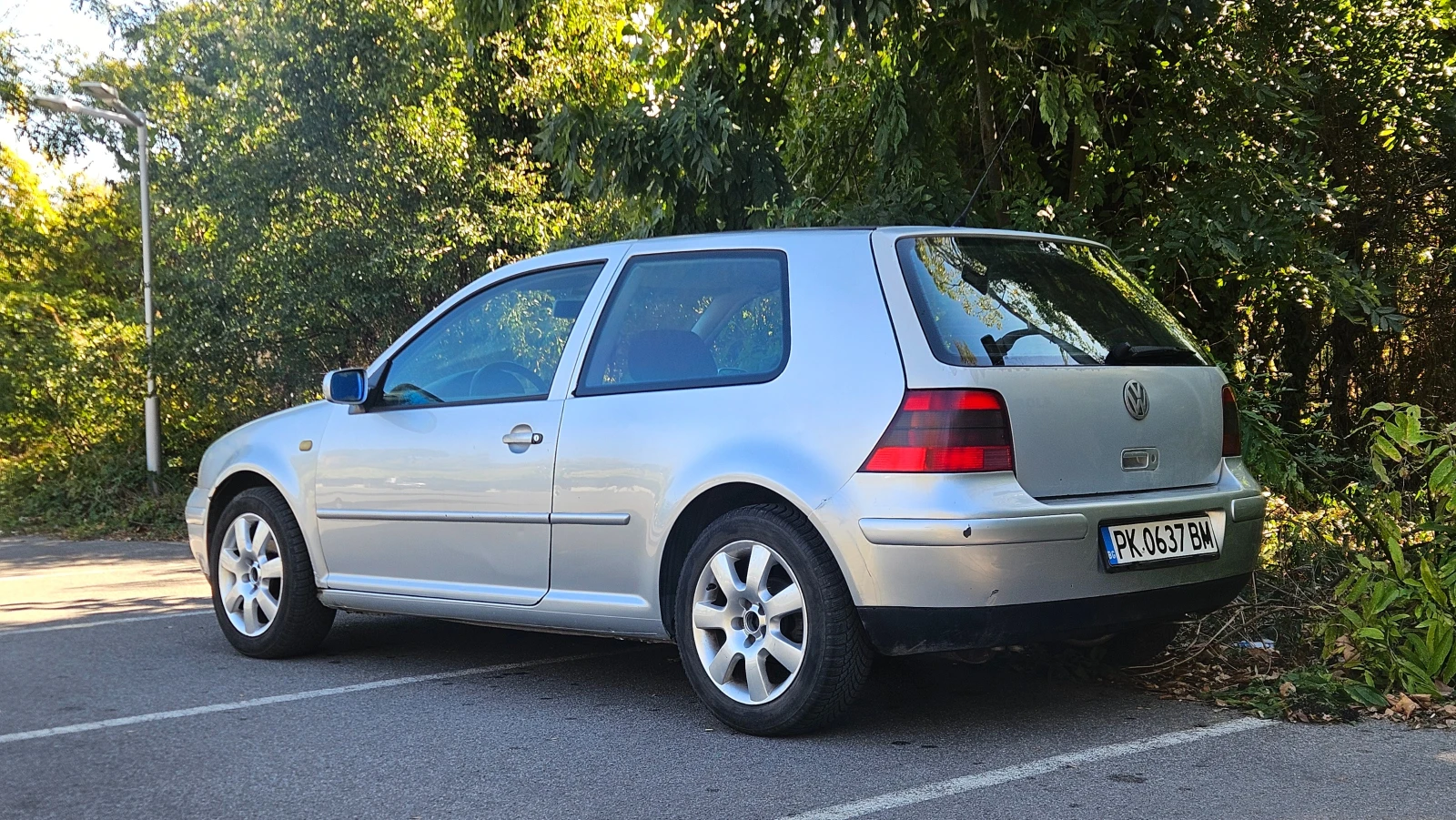 VW Golf 1.6 ГАЗ, снимка 2 - Автомобили и джипове - 55852334