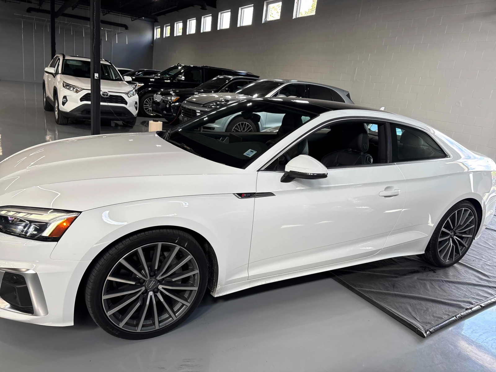 Audi Coupe * Progressiv * CARFAX * БЕЗ ПЪРВОНАЧАЛНА ВНОСКА, снимка 2 - Автомобили и джипове - 55872267