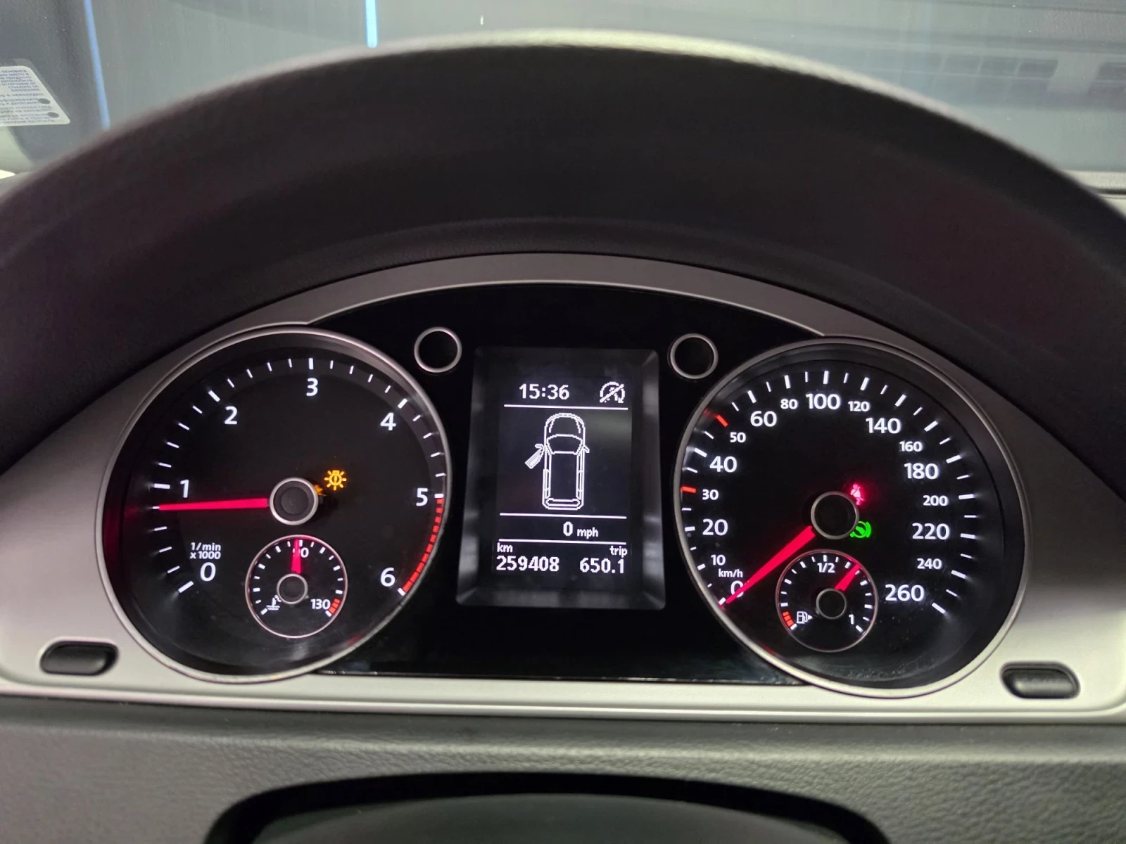 VW Passat 2.0TDI* PARK ASSIST* CARPLAY* DSG* CAMERA* ПОДГРЕВ, снимка 10 - Автомобили и джипове - 55938609