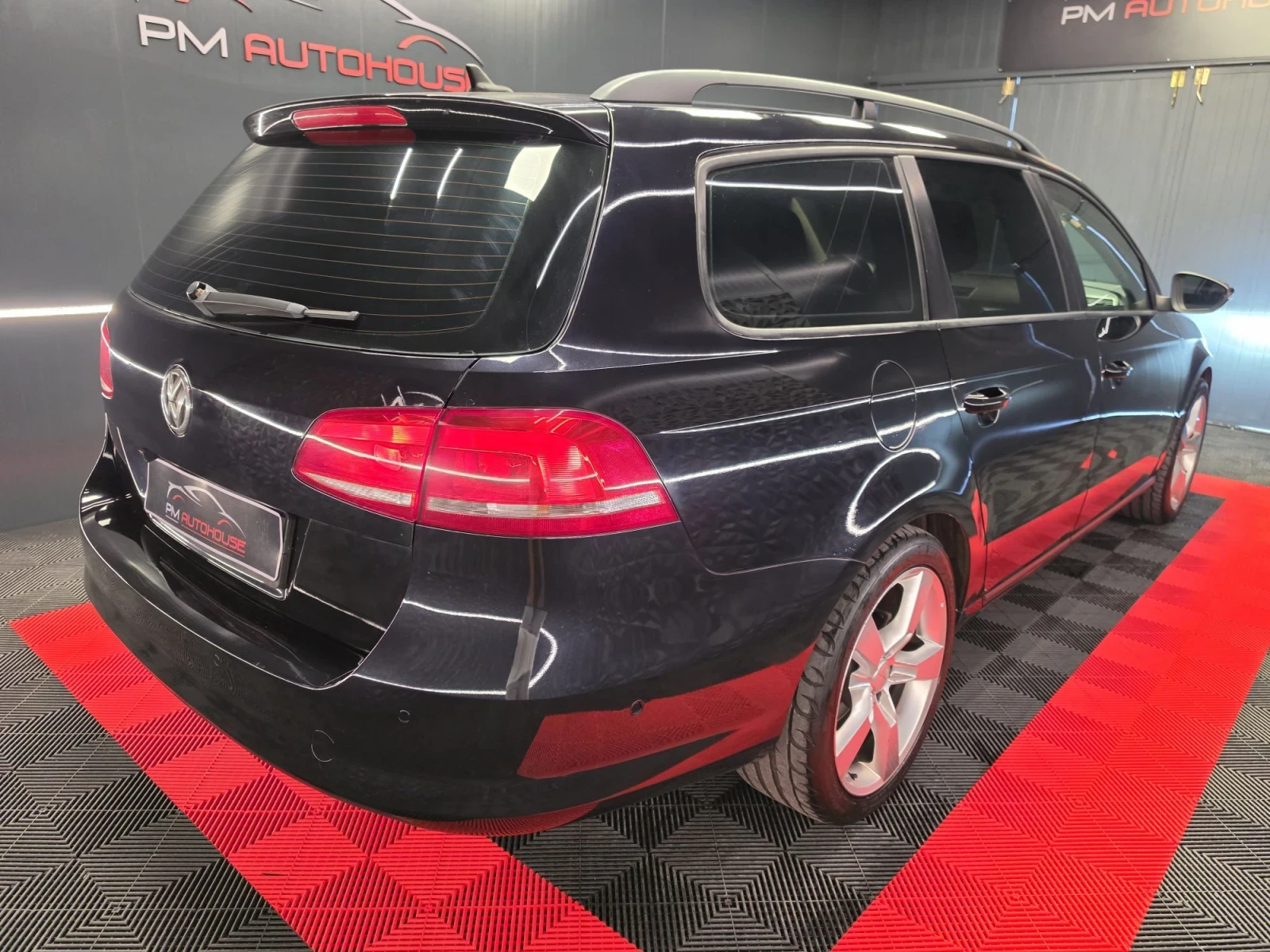 VW Passat 2.0TDI* PARK ASSIST* CARPLAY* DSG* CAMERA* ПОДГРЕВ, снимка 4 - Автомобили и джипове - 55938609