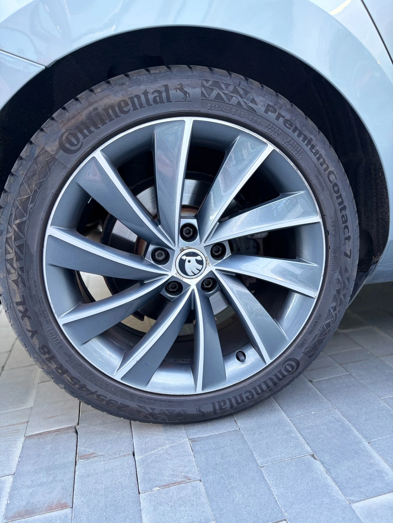 Skoda Superb Laurin & Klement (L&K), снимка 14 - Автомобили и джипове - 55985820