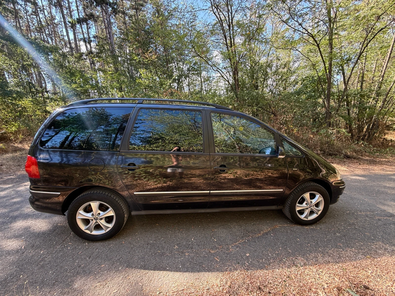 VW Sharan 1.9TDI, снимка 6 - Автомобили и джипове - 56016468
