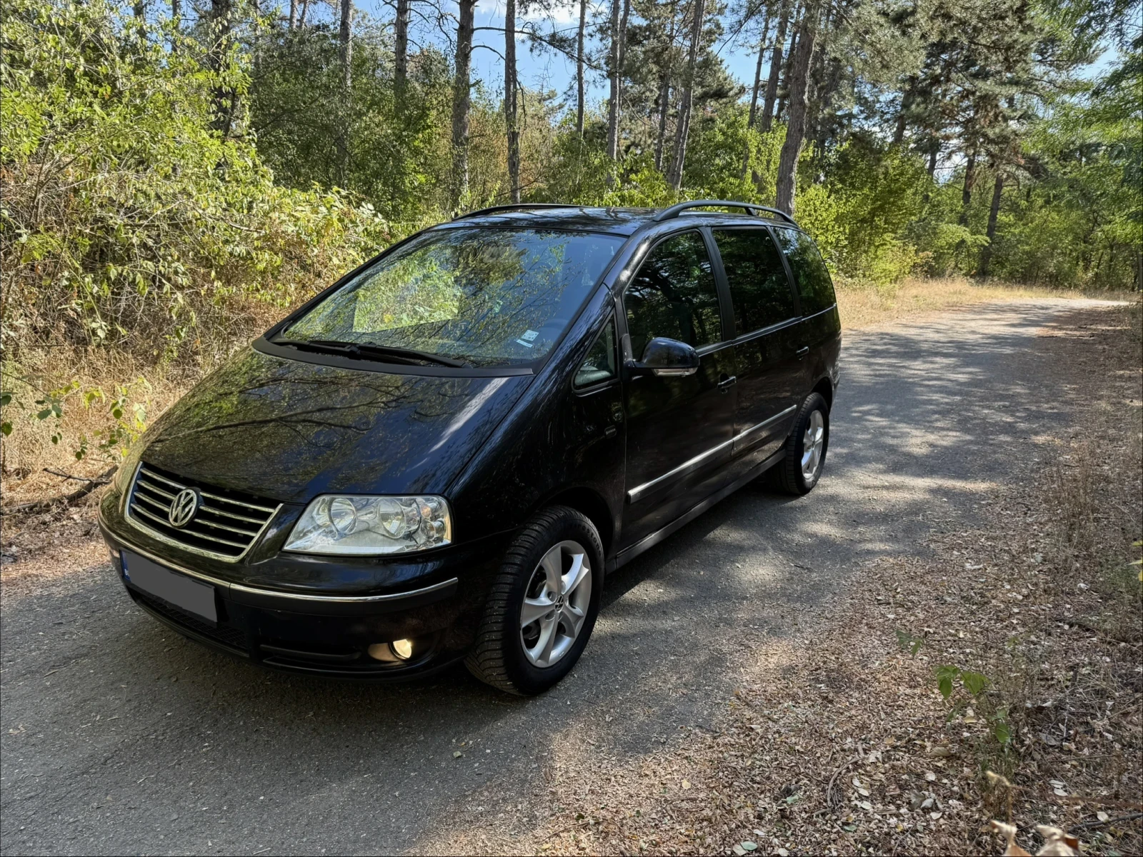 VW Sharan 1.9TDI, снимка 2 - Автомобили и джипове - 56016468