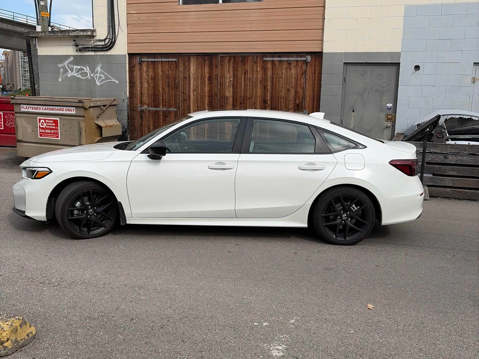 Honda Civic * Sport * CARFAX * , снимка 2 - Автомобили и джипове - 56131876