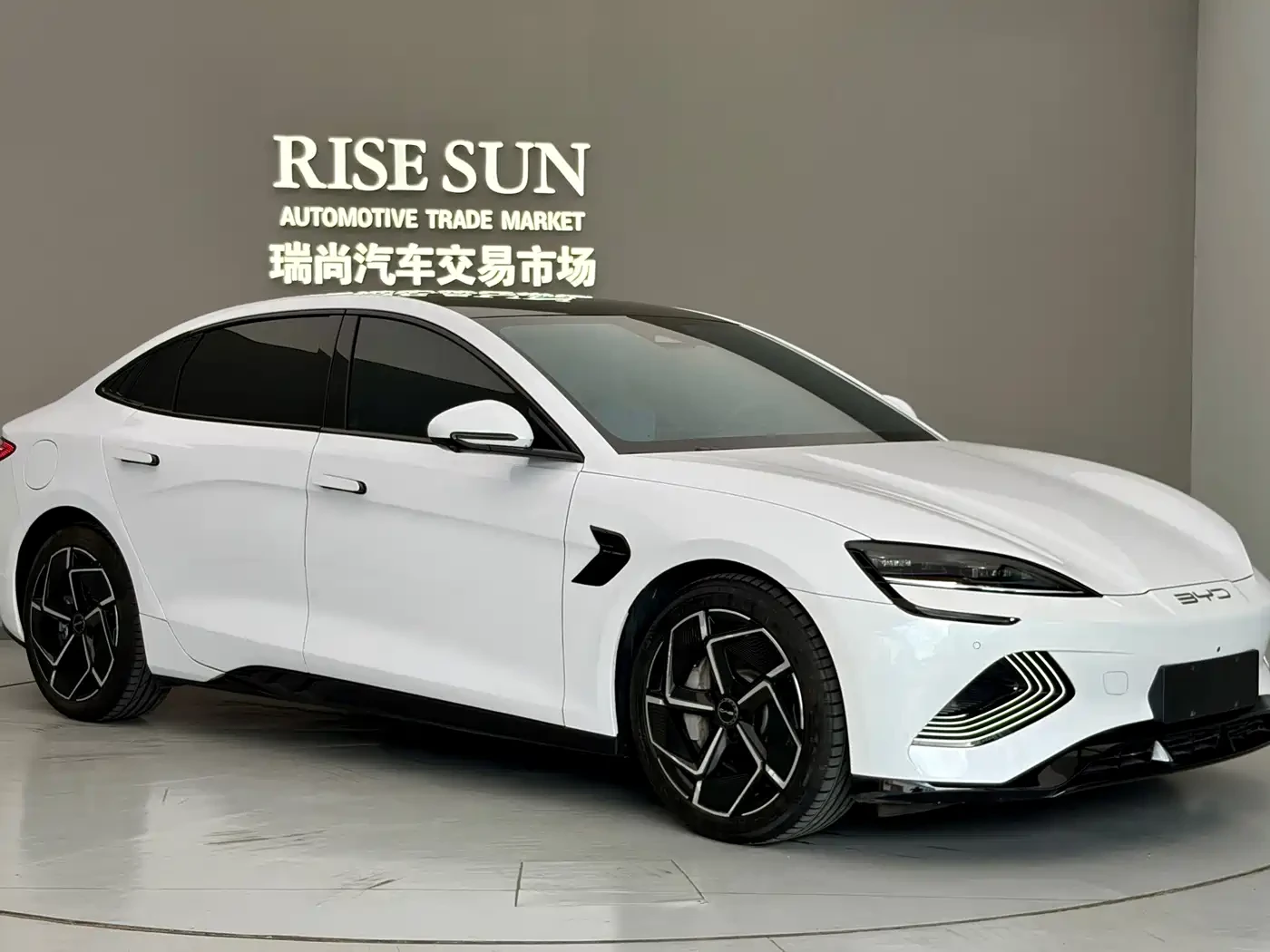 BYD Seal 2023 Champion Edition 700km Performance | Mobile.bg � ����������� 3