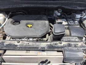 Hyundai IX35 2.0 i-4x4, снимка 14