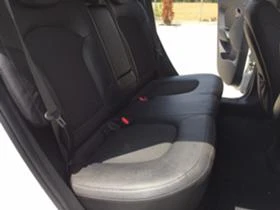 Hyundai IX35 2.0 i-4x4, снимка 4