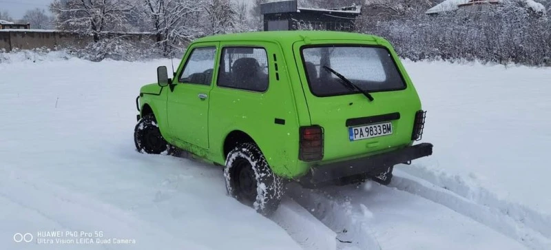 Lada Niva Метан, снимка 9 - Автомобили и джипове - 46322139