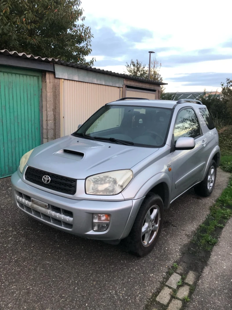 Toyota Rav4, снимка 14 - Автомобили и джипове - 48088370