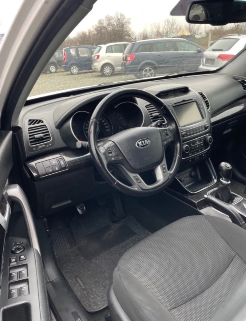 Kia Sorento 2.0 CRDI, снимка 7 - Автомобили и джипове - 48999254