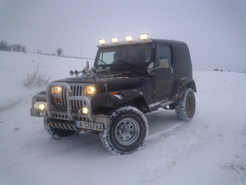 Jeep Wrangler 4.2 Бензин/Газ, снимка 9 - Автомобили и джипове - 49212264