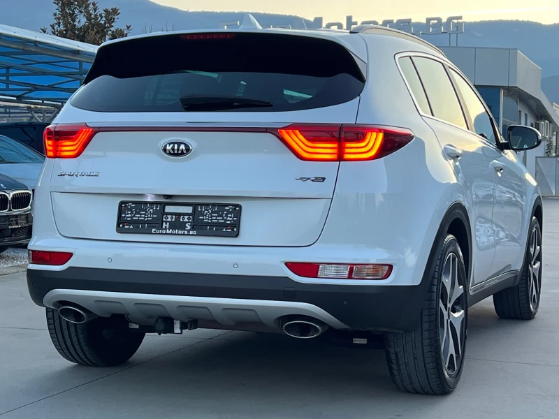 Kia Sportage 2.0CRDI, GT LINE, РЪЧКА-ПЪЛНА СЕРВ. ИСТОРИЯ-КАТО Н, снимка 5 - Автомобили и джипове - 52424345