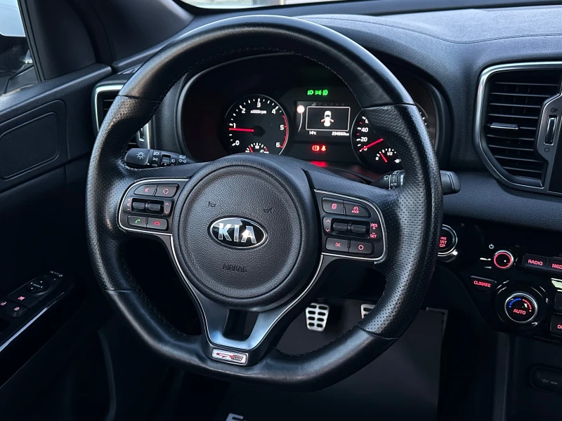 Kia Sportage 2.0CRDI, GT LINE, РЪЧКА-ПЪЛНА СЕРВ. ИСТОРИЯ-КАТО Н, снимка 11 - Автомобили и джипове - 52424345