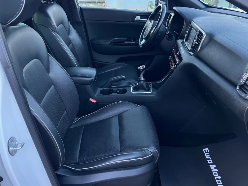Kia Sportage 2.0CRDI, GT LINE, РЪЧКА-ПЪЛНА СЕРВ. ИСТОРИЯ-КАТО Н, снимка 10 - Автомобили и джипове - 52424345