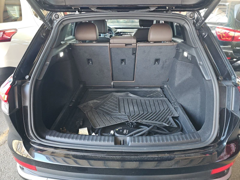 Audi Q4 e-tron Premium Plus 50, снимка 13 - Автомобили и джипове - 53102752