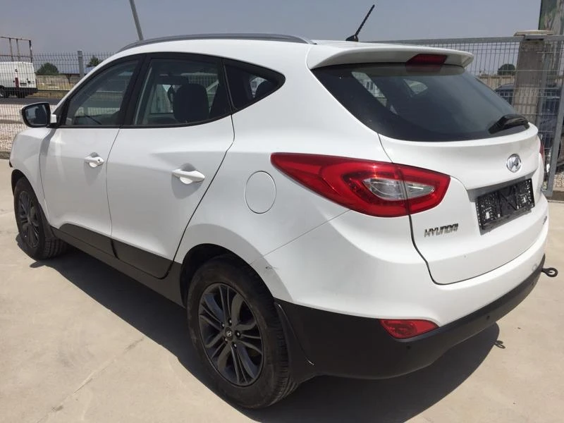 Hyundai IX35 2.0 i-4x4 - изображение 3