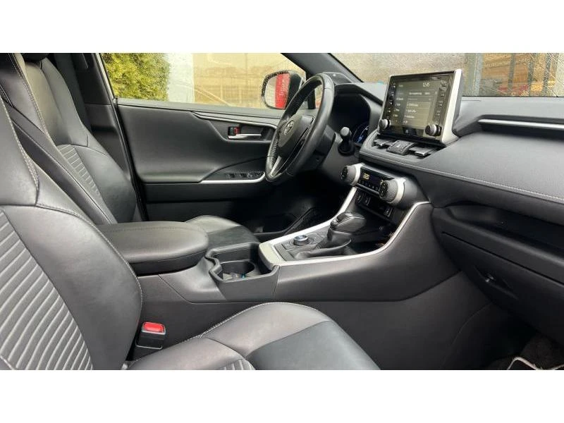 Toyota Rav4 2.5H Black Edition AWD - изображение 10