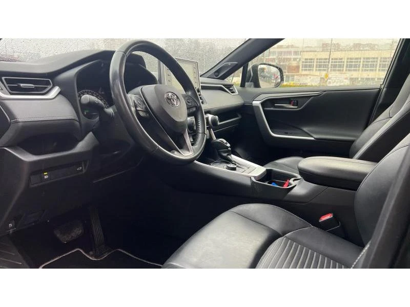 Toyota Rav4 2.5H Black Edition AWD - изображение 9