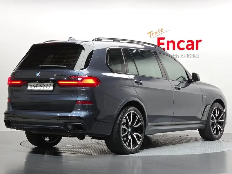 BMW X7 30d xDrive M/ LASER/ AMBIENT/ МАСАЖ/ PANO/ 7 МЕСТА