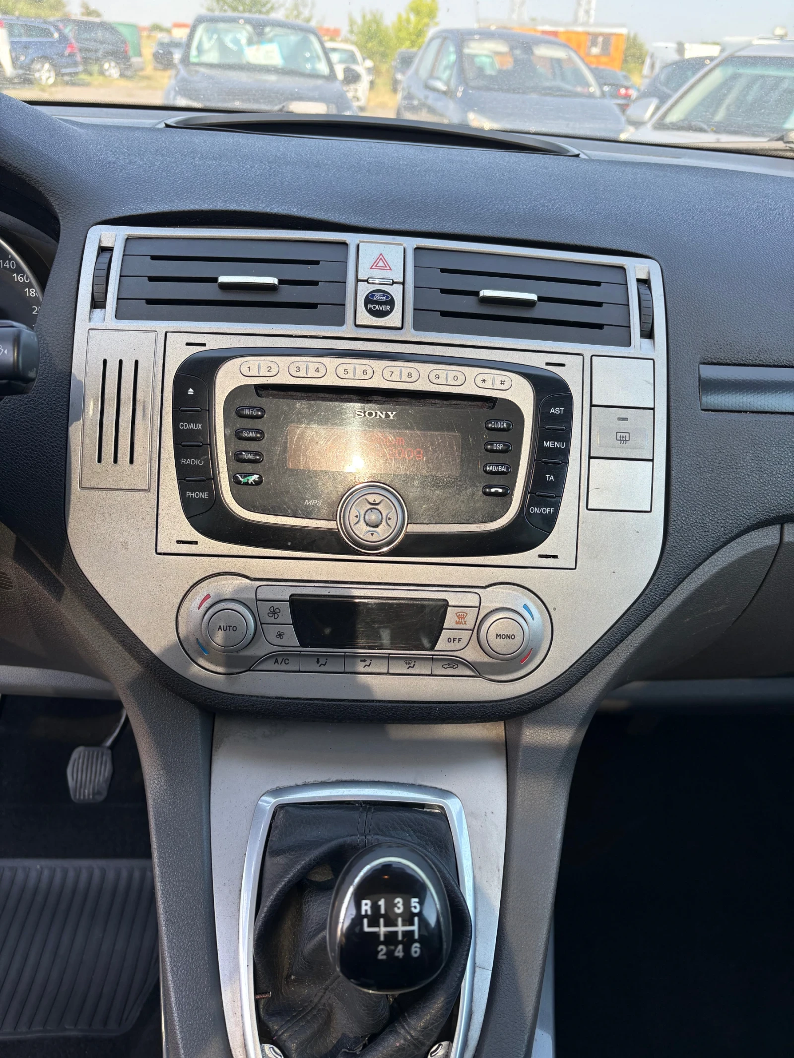 Ford Kuga 2.0 TDCI - изображение 9