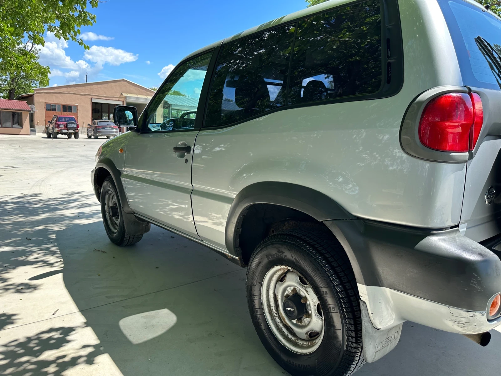 Nissan Terrano  - изображение 4