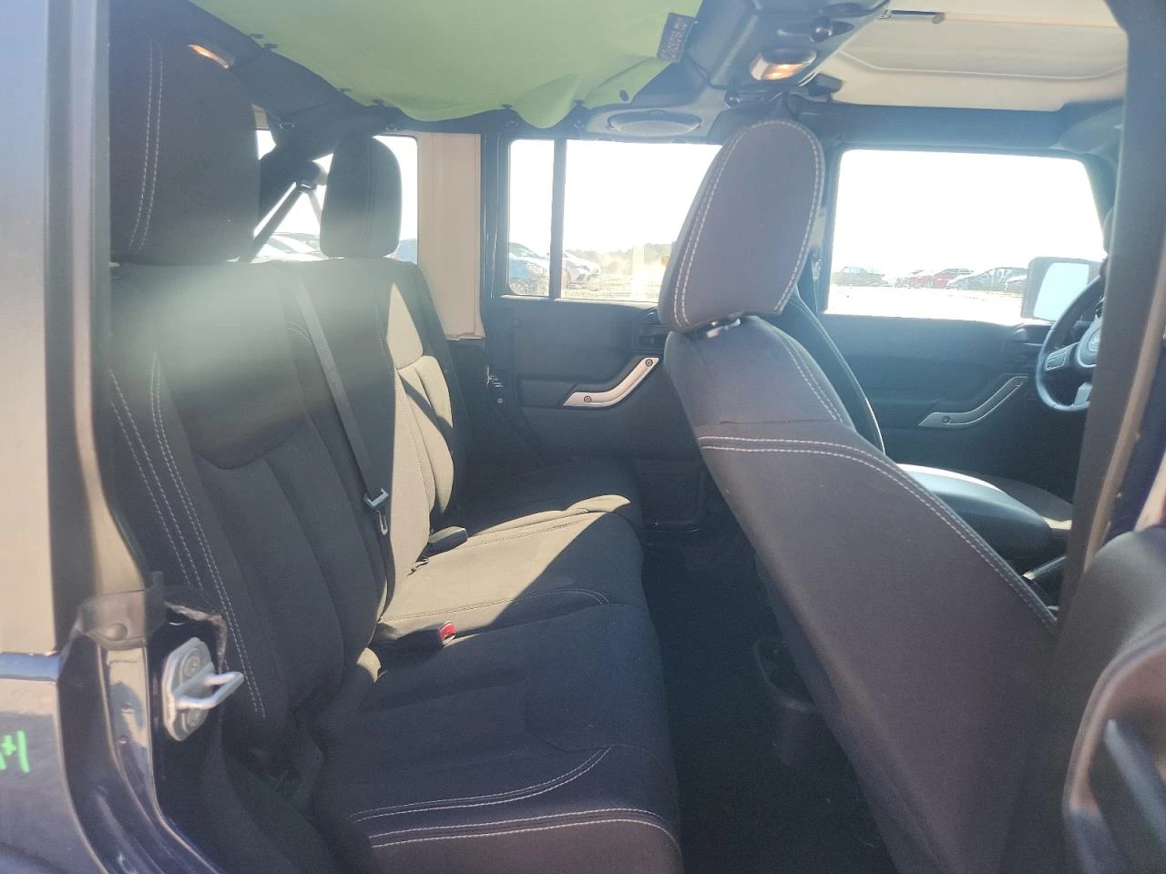 Jeep Wrangler UNLIMITED RUBICON АВТОФИНАНСИРАНЕ*  - изображение 10