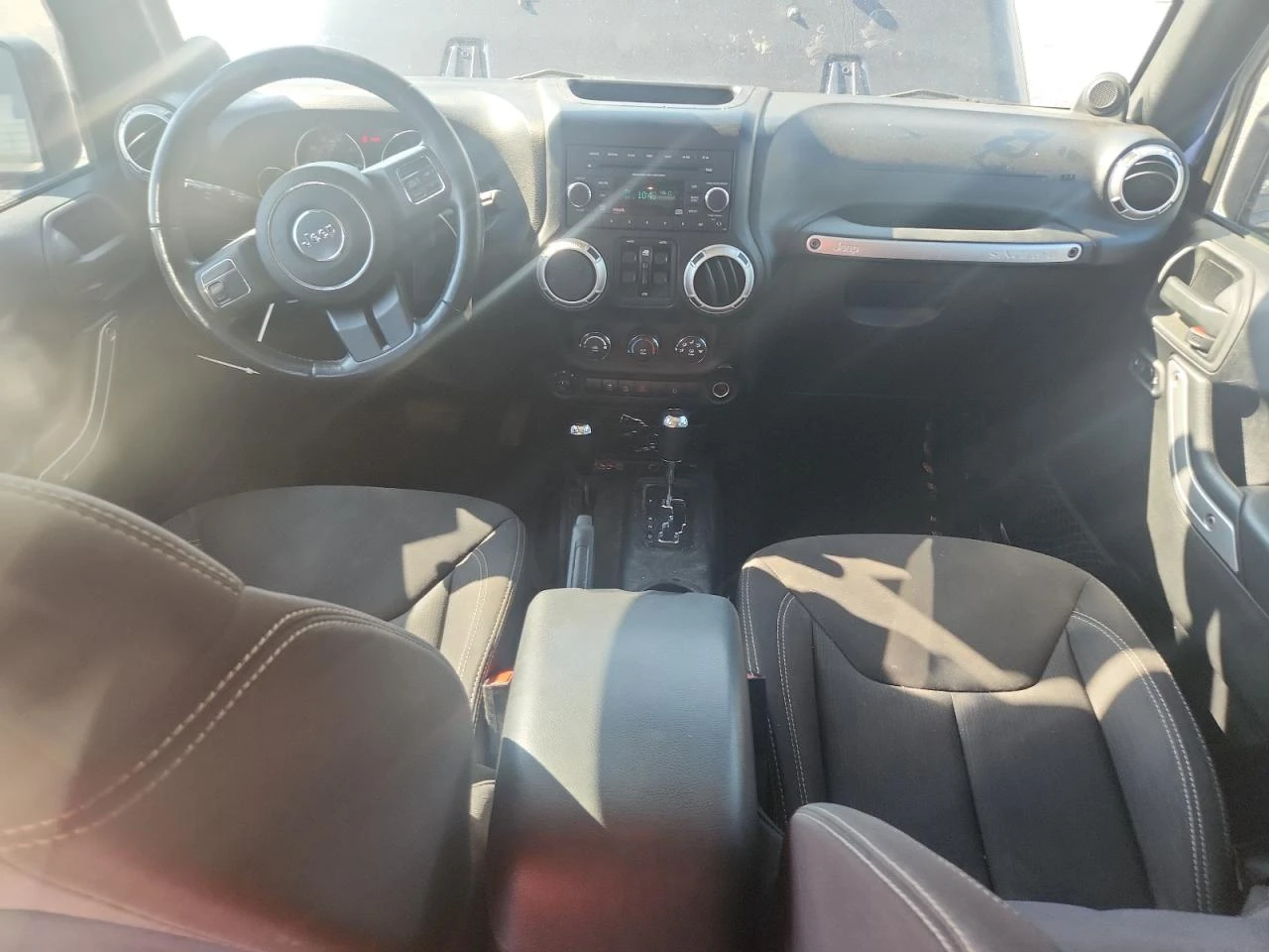 Jeep Wrangler UNLIMITED RUBICON АВТОФИНАНСИРАНЕ*  - изображение 8