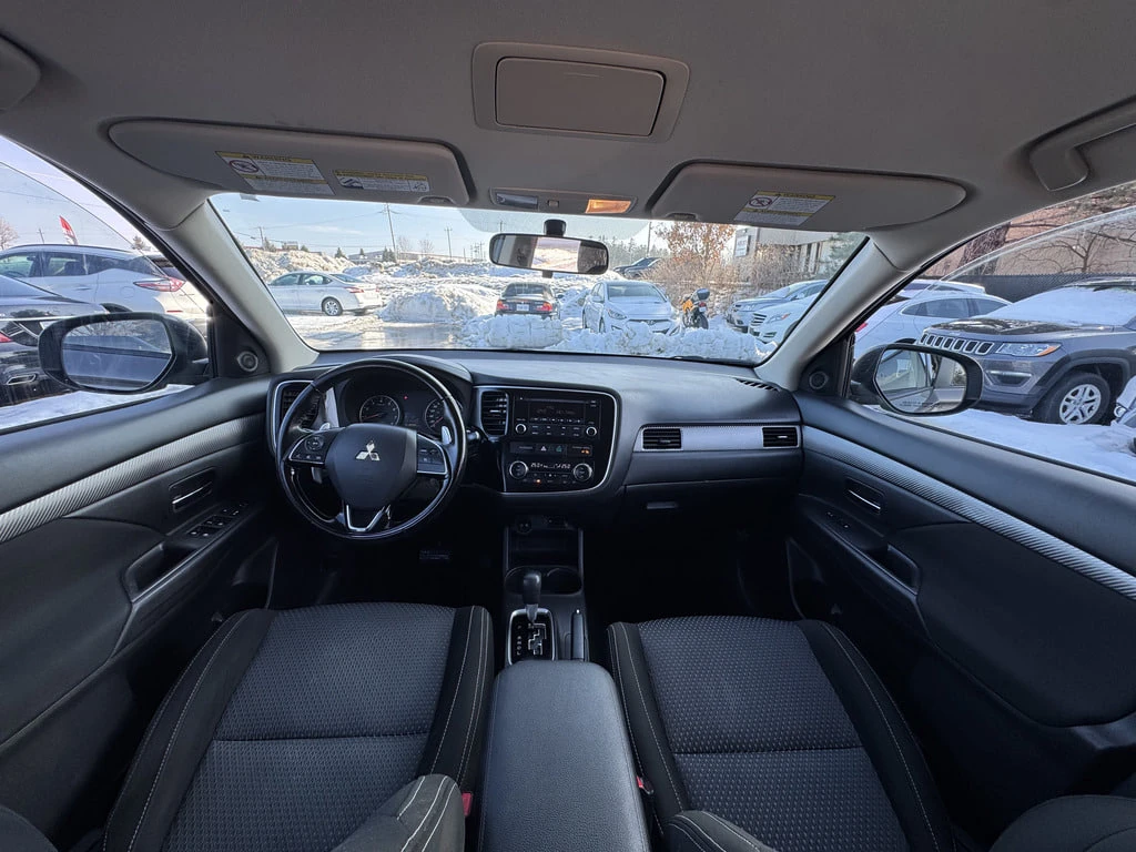 Mitsubishi Outlander AWD SE, снимка 10 - Автомобили и джипове - 53732694