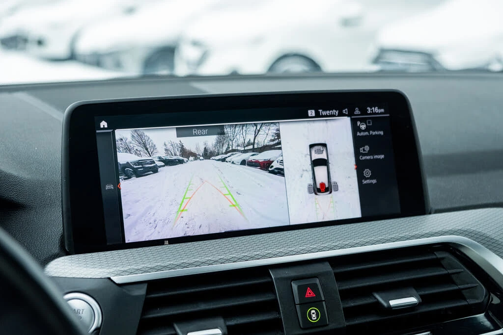 BMW X4 M* ДИСТРОНИК ОБДУХВАНЕ* 360* ПОДГРЕВИ* HEADUP* ПАМ, снимка 11 - Автомобили и джипове - 53768819