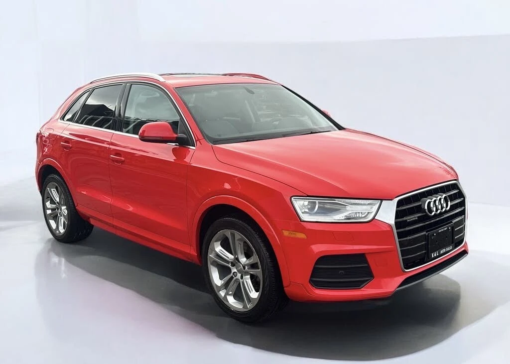 Audi Q3 2.0T* quattro* Progressiv* АвтоКредит* (ЦЕНА ДО БГ, снимка 2 - Автомобили и джипове - 54000369