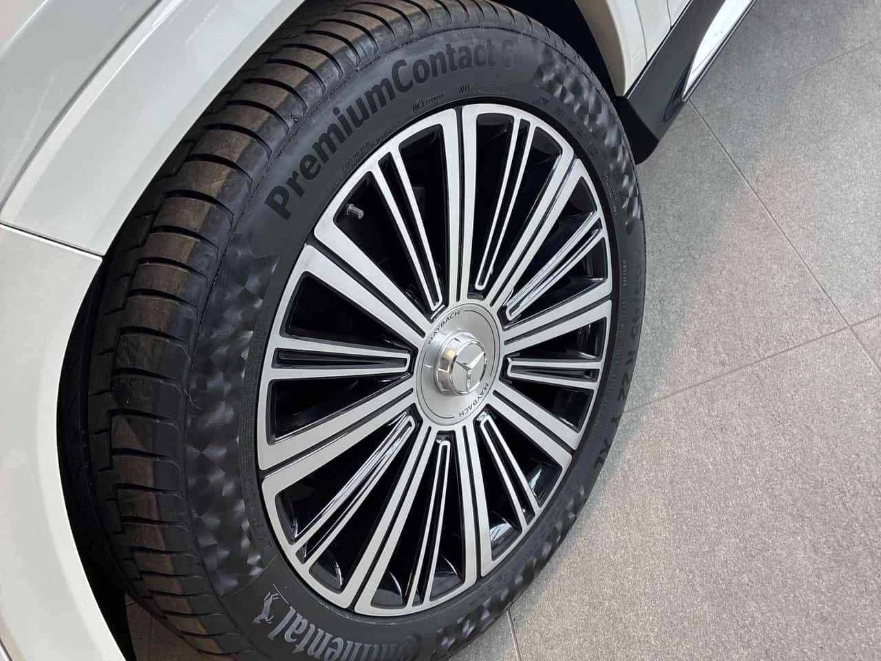 Mercedes-Benz GLS * Maybach 600 * CARFAX * ЦЕНА ДО БГ, снимка 6 - Автомобили и джипове - 54044015