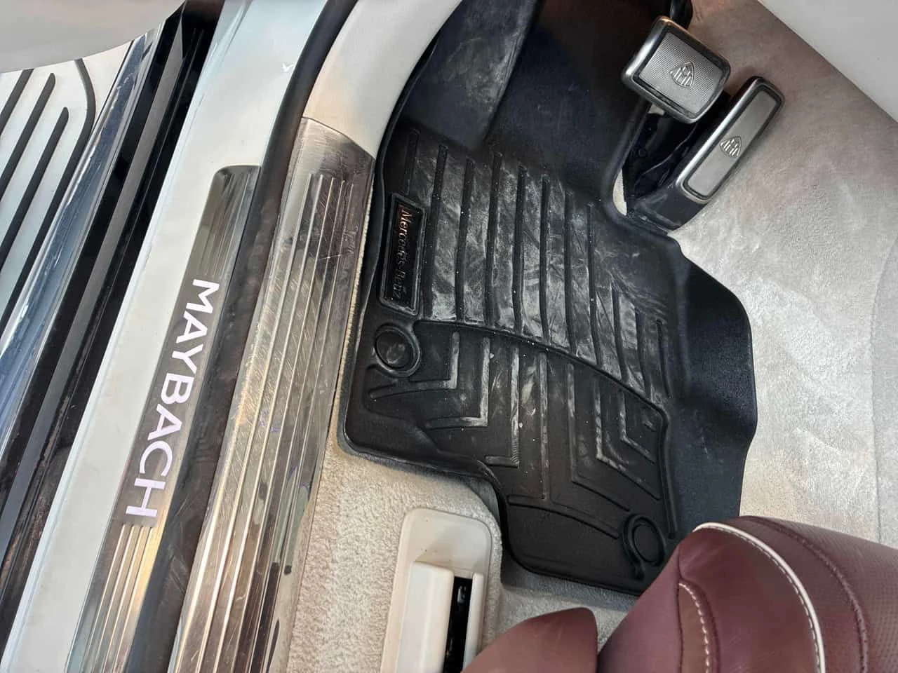 Mercedes-Benz GLS * Maybach 600 * CARFAX * ЦЕНА ДО БГ, снимка 15 - Автомобили и джипове - 54044015