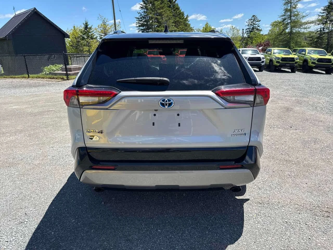Toyota Rav4 * Hybrid XSE * АВТОКРЕДИТ БЕЗ ПЪРВОНАЧАЛНА ВНОСКА*, снимка 4 - Автомобили и джипове - 54836729