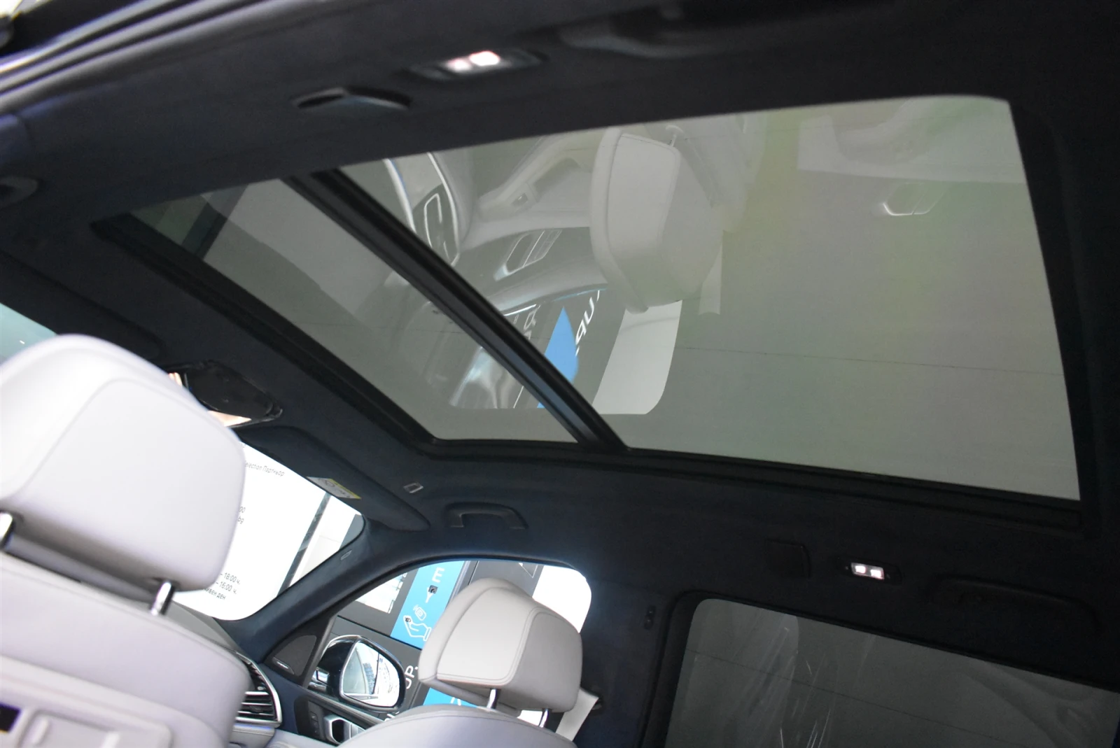 BMW X7 M50i, снимка 9 - Автомобили и джипове - 55642355